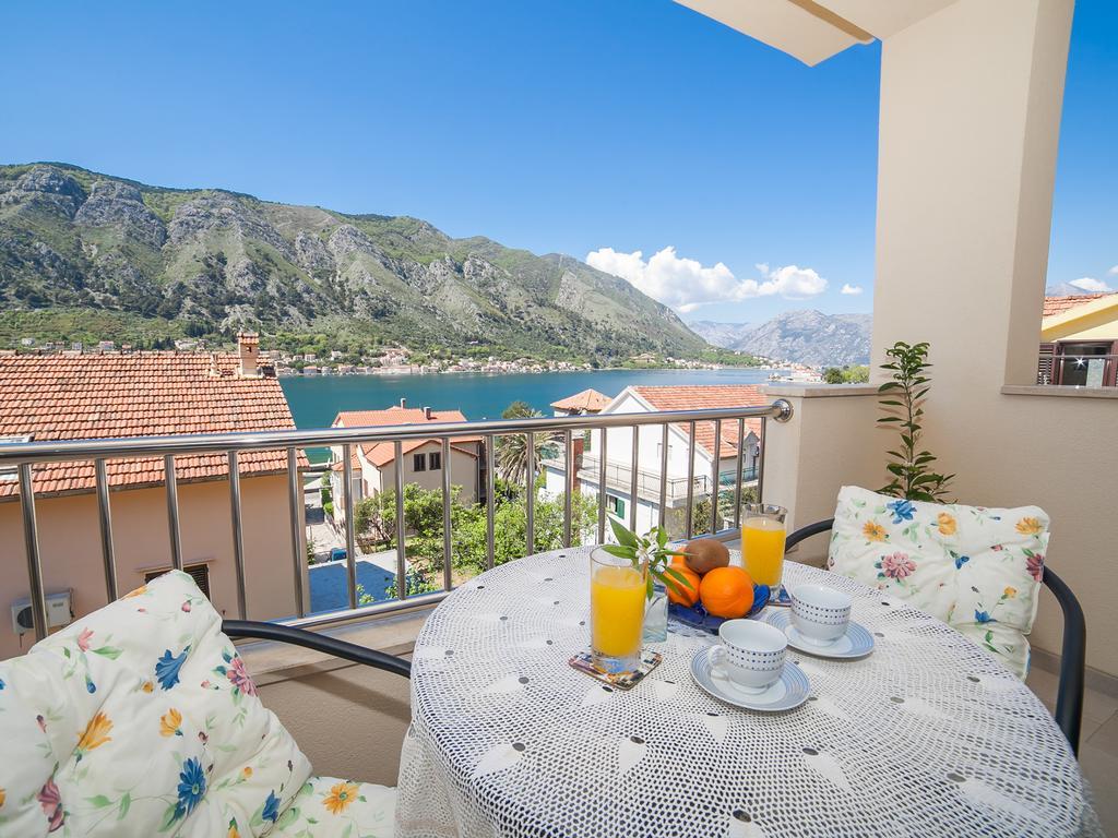 Apartments Castello Kotor Luaran gambar