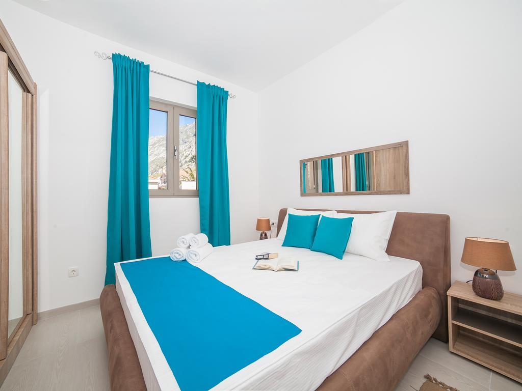 Apartments Castello Kotor Luaran gambar