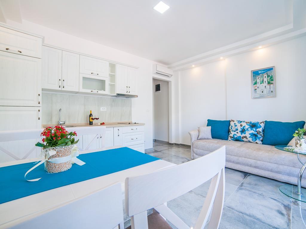 Apartments Castello Kotor Luaran gambar