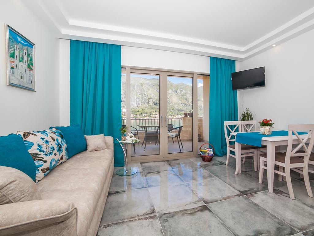 Apartments Castello Kotor Luaran gambar