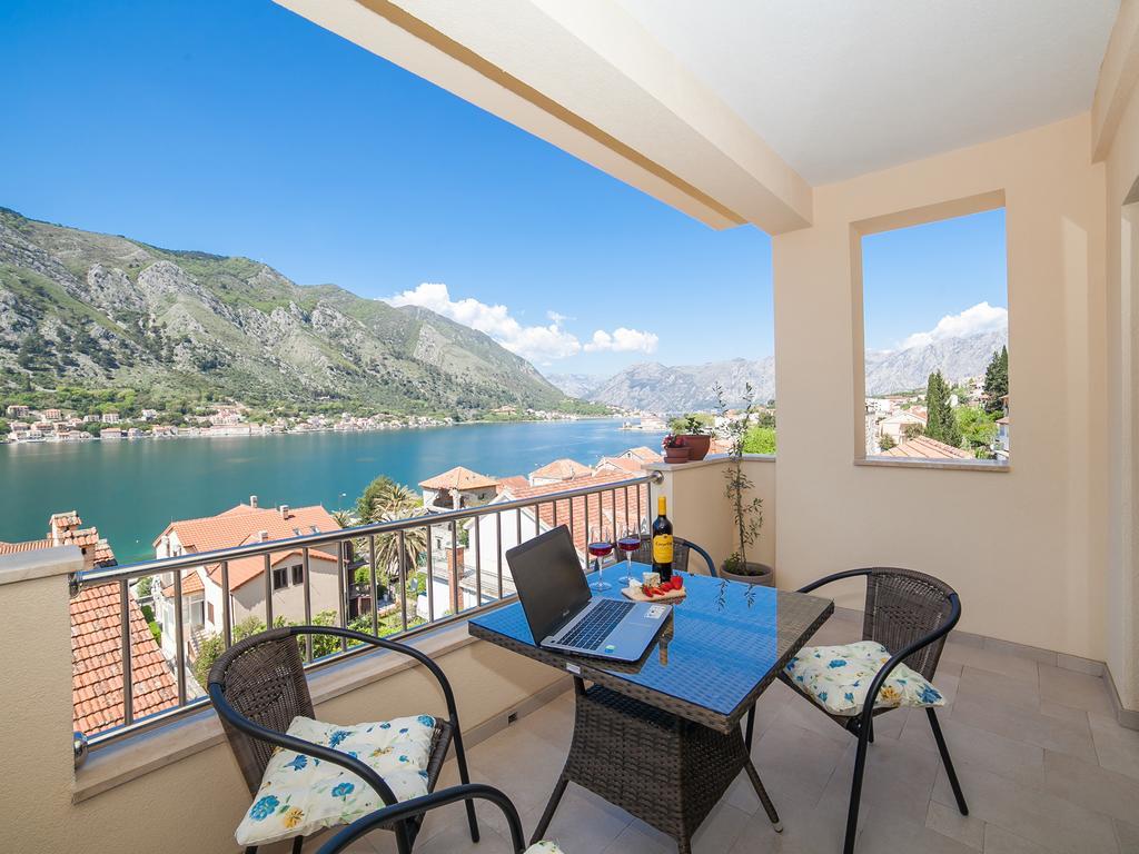 Apartments Castello Kotor Luaran gambar