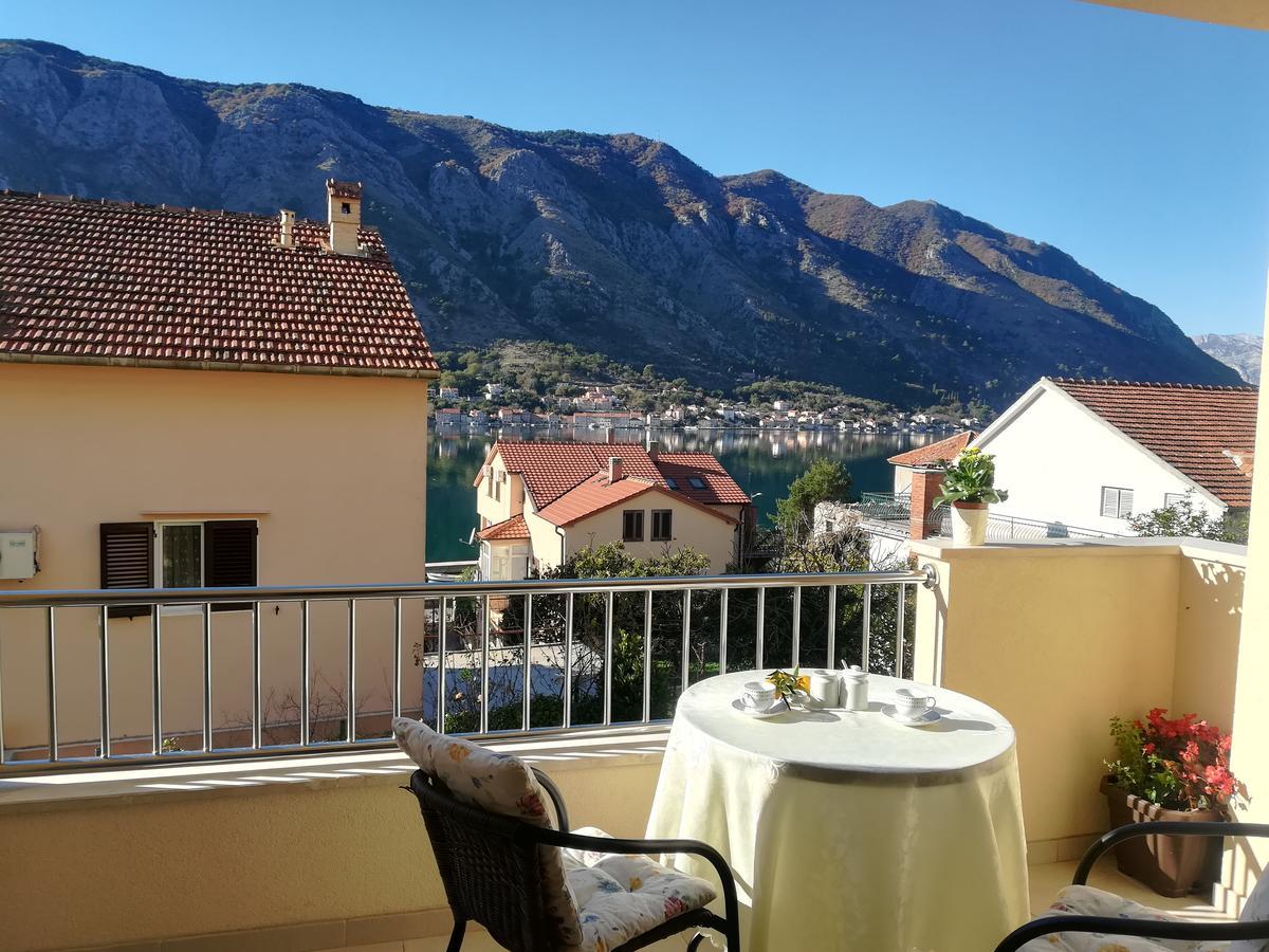 Apartments Castello Kotor Luaran gambar
