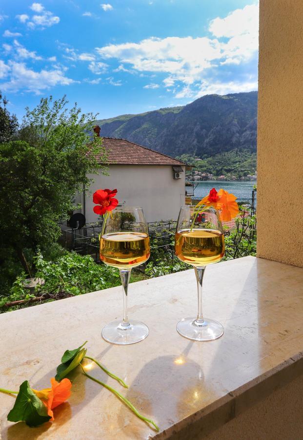 Apartments Castello Kotor Luaran gambar